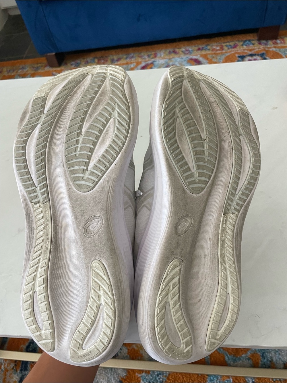 ASICS gel nimbus white worn once - bought the wrong size for me - Picture 6 of 6